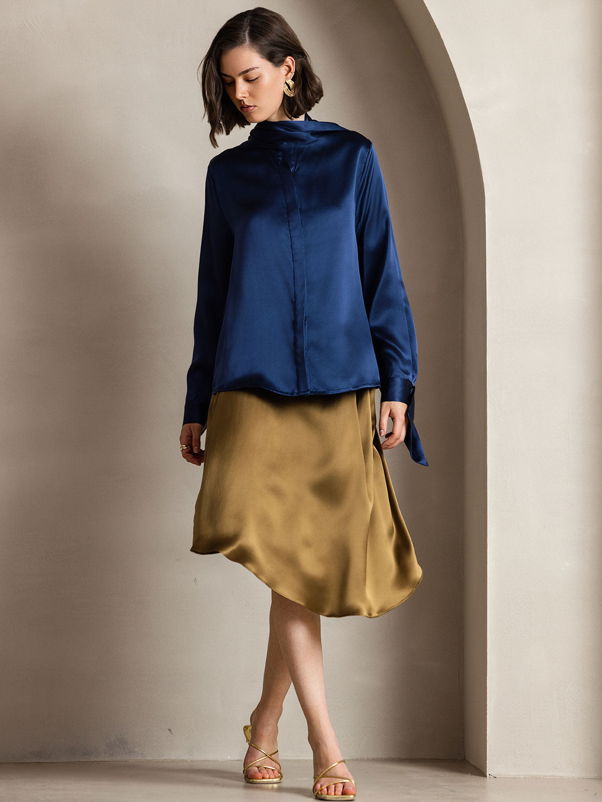 [Mørke blå] SilkSilky-NO 19Momme Silke Long Sleeve Tie Neck Skjorte for Kvinner 003