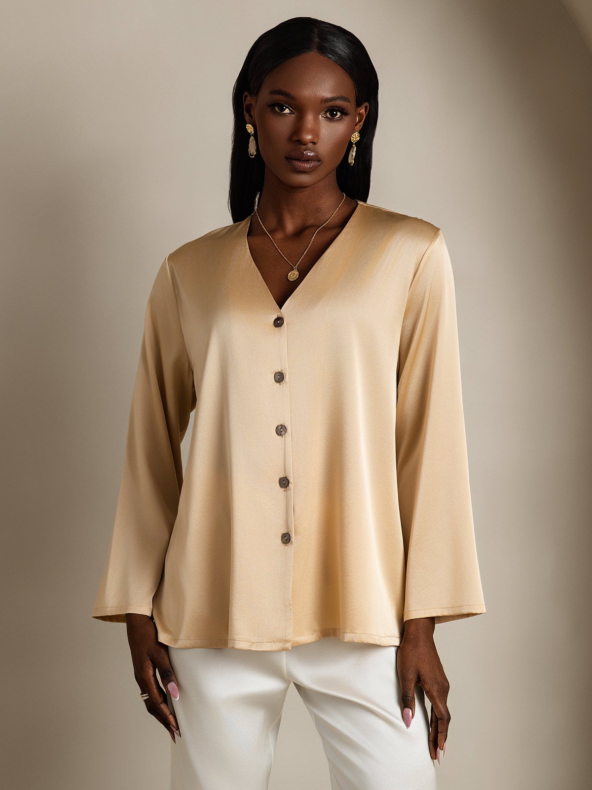 [Champagne] SilkSilky-NO 19Momme Silke V-Hals Skjorte for Kvinner 003