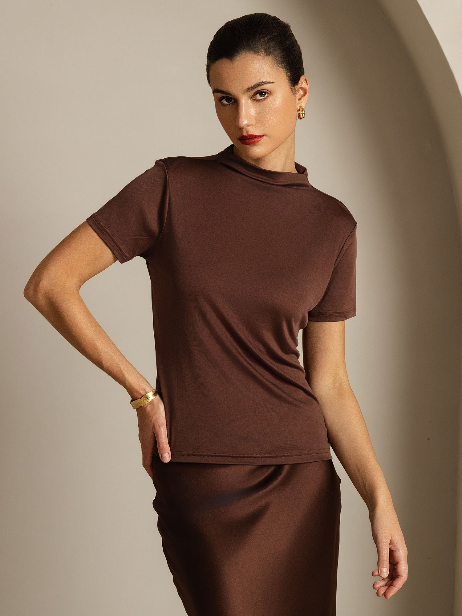 [Kaffe] SilkSilky-NO 100% Silk Jersey Short Sleeve Falsk Krage T-skjorte for Kvinner 001