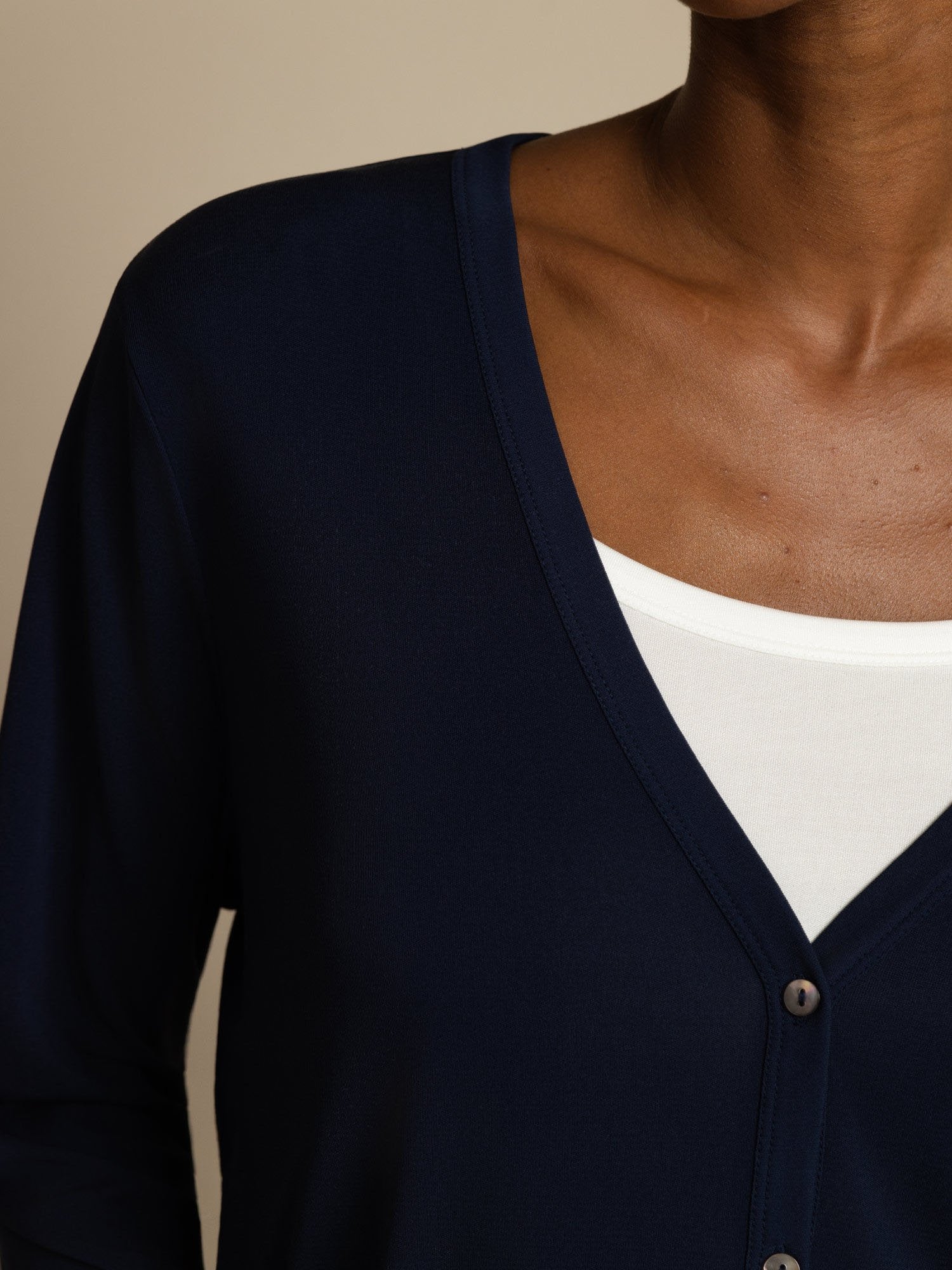 [Mørkeblå] SilkSilky-NO 19Momme Silke Langermet V Hals Dame Cardigan 007