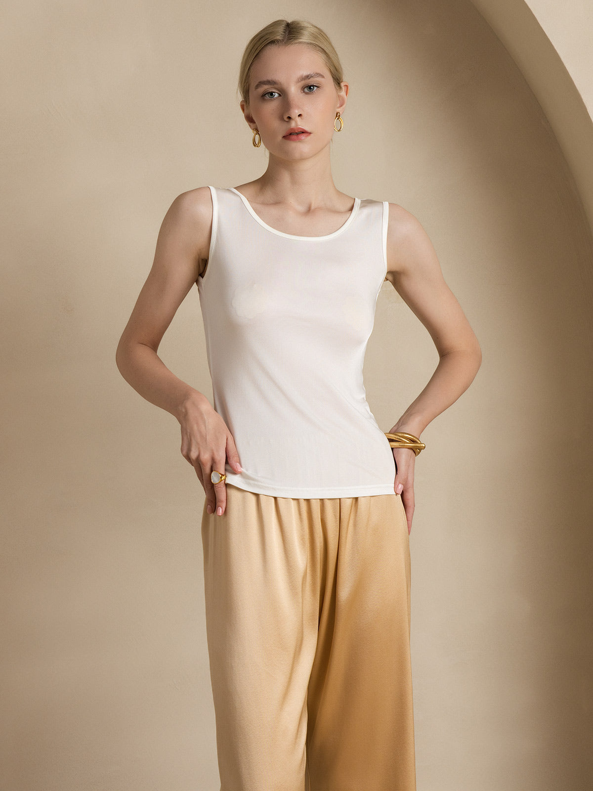 [Hvit] SilkSilky-NO Silk Knitted Sleeveless Round Neck T-skjorte for Kvinner 005
