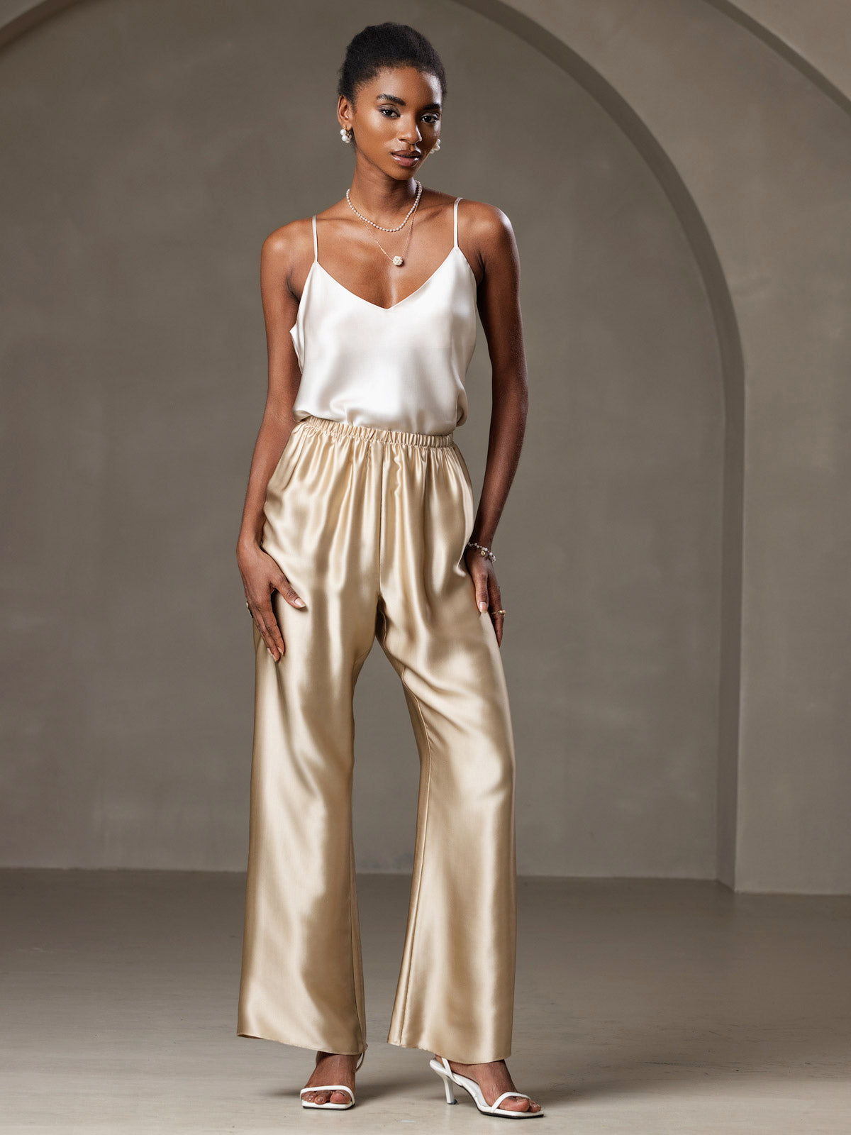[Beige] SilkSilky-NO V-Hals Camisole Topp 005