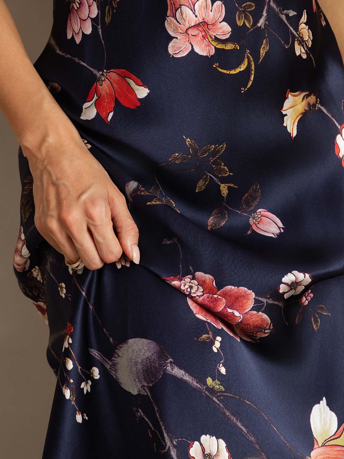 [MarineBlomster] SilkSilky-NO 19Momme Silke V-Hals Kjole 006