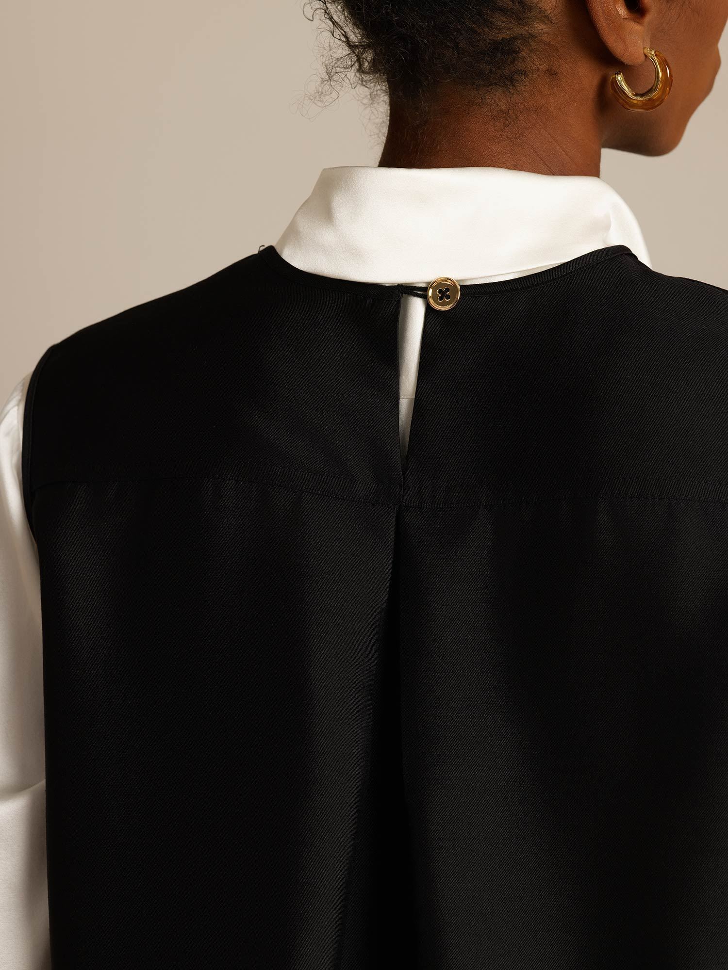 [Svart] SilkSilky-NO 32Momme Silk-Wool Blend Womens Vest 005,