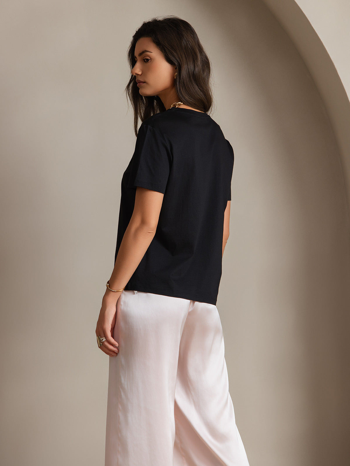 [Svart] SilkSilky-NO Silk Knitted Short Sleeve Round Neck T-skjorte for Kvinner 002
