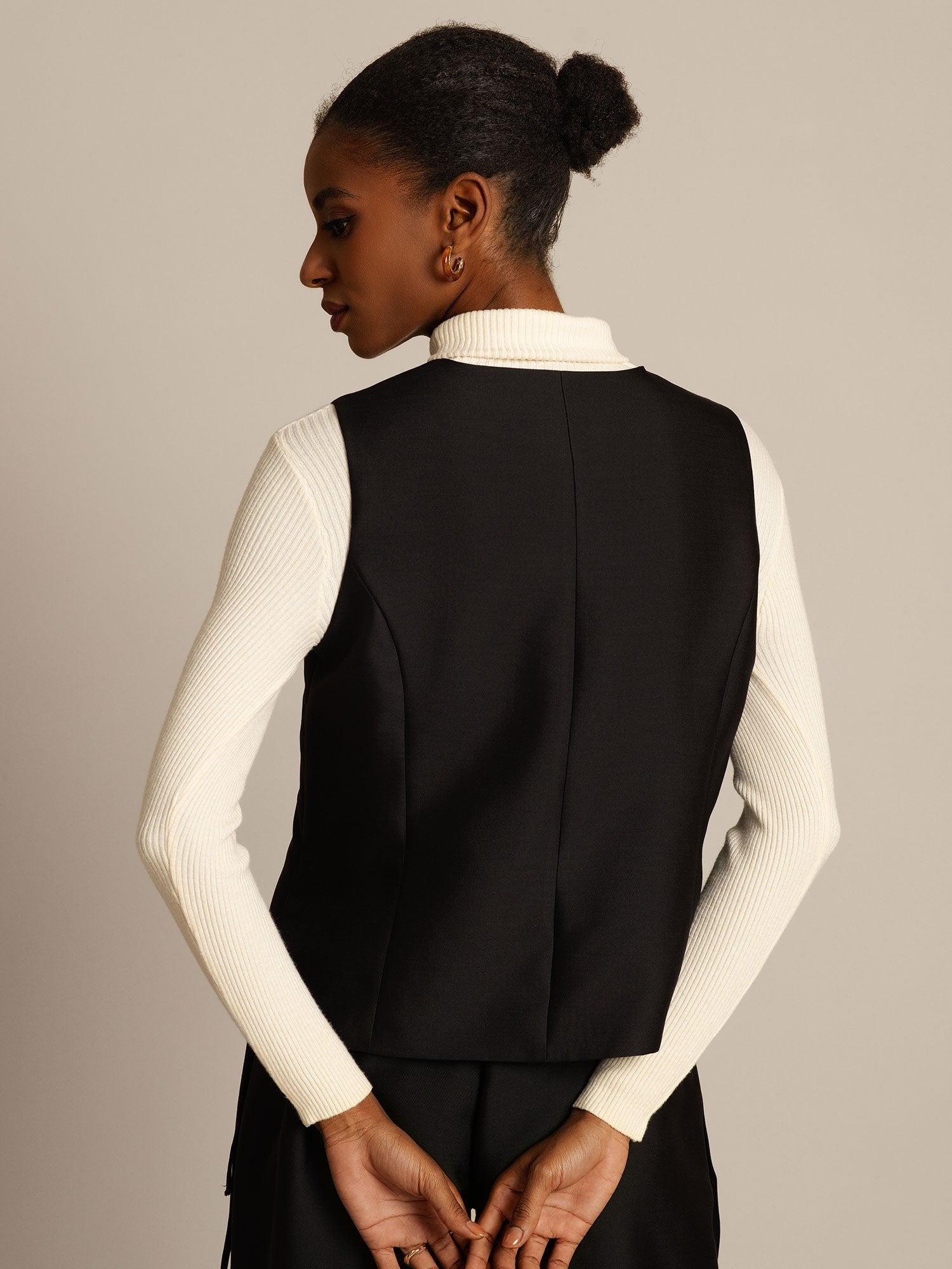 [Svart] SilkSilky-NO 32Momme Silk-Wool Blend Womens Vest 002,