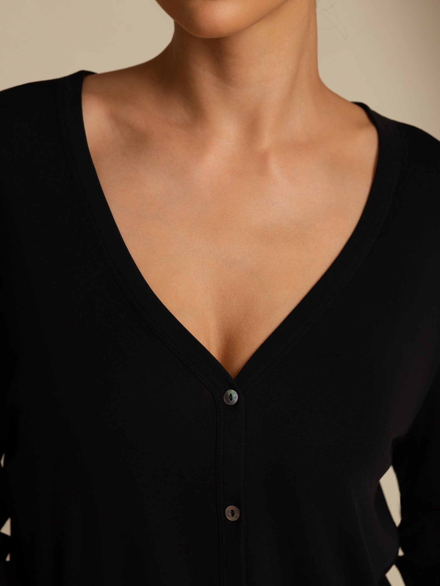 [Svart] SilkSilky-NO 19Momme Silke Langermet V Hals Dame Cardigan 005