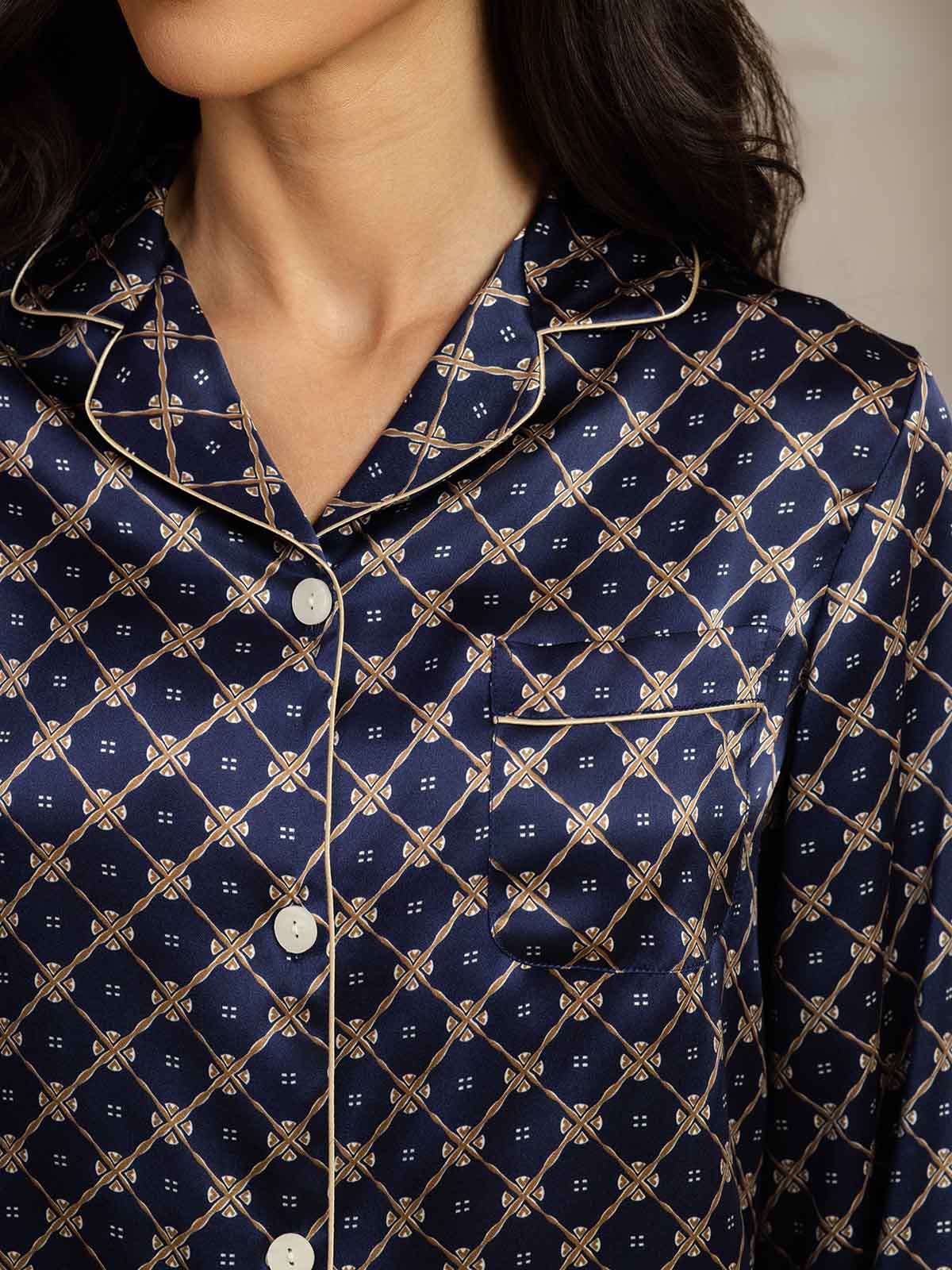 [Marine Kjede] SilkSilky-NO Womens Pajamas 006