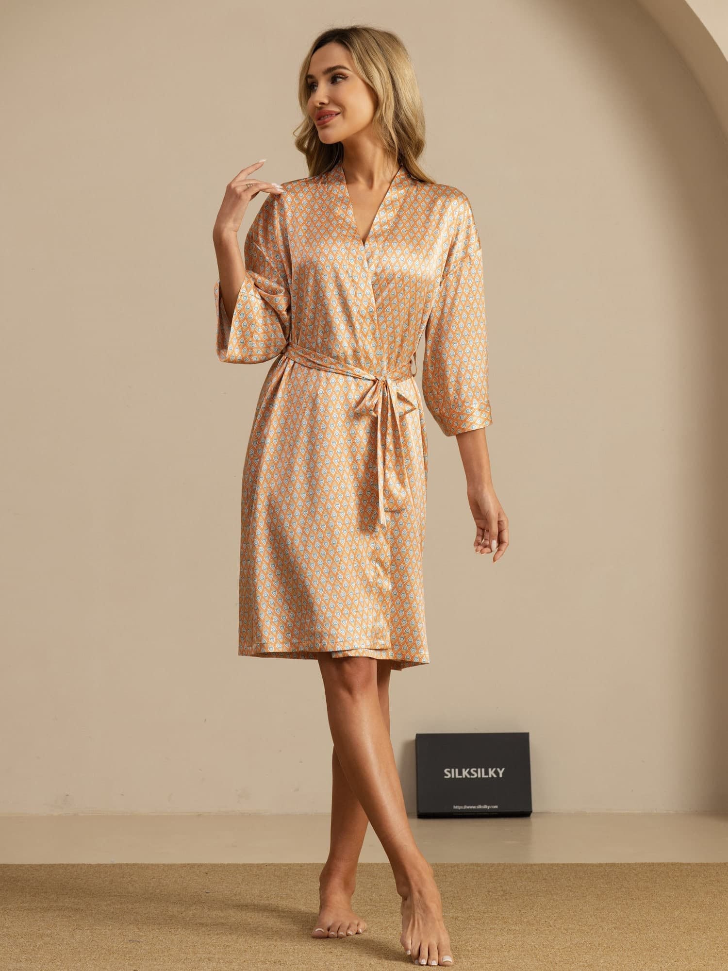 [GulHjerteGeo] SilkSilky-NO 3/4 erme V Hals Morgenkåpe for Kvinner 007