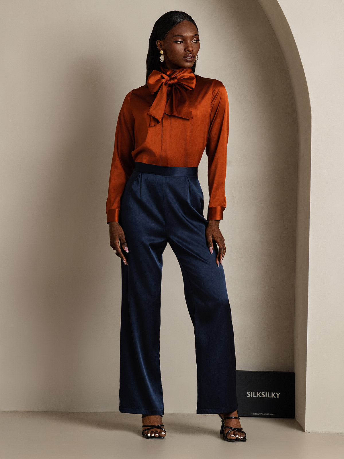 [Karamell] SilkSilky-NO 19Momme Silke Long Sleeve Tie Neck Skjorte for Kvinner 009