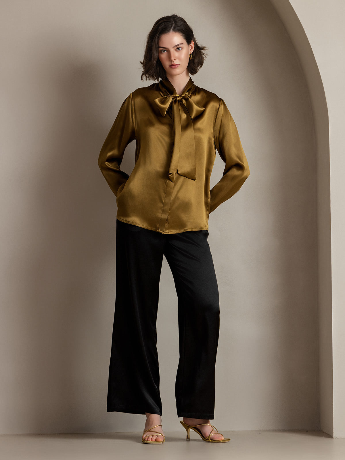 [Brun] SilkSilky-NO 19Momme Silke Long Sleeve Tie Neck Skjorte for Kvinner 005