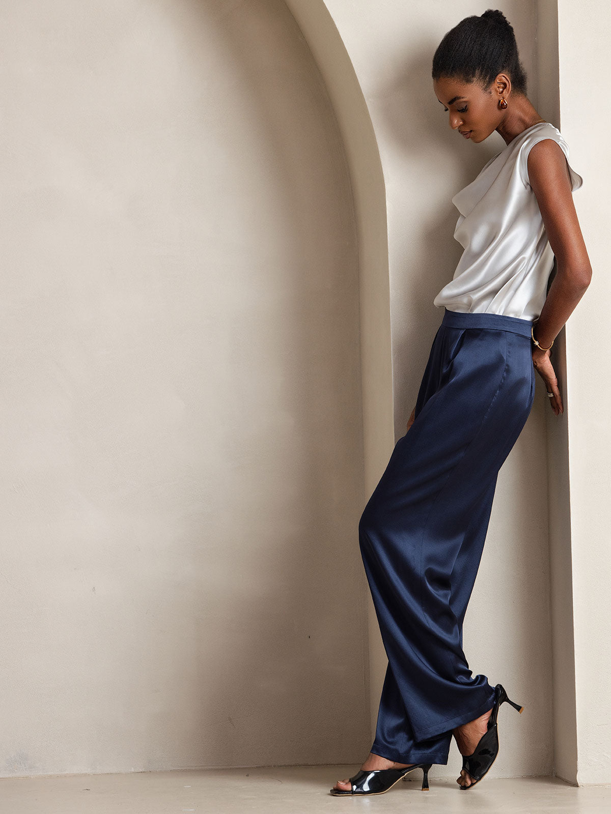 [Lysegrå] SilkSilky-NO 19Momme Silke Cowl Neck T-skjorte for Kvinner 007