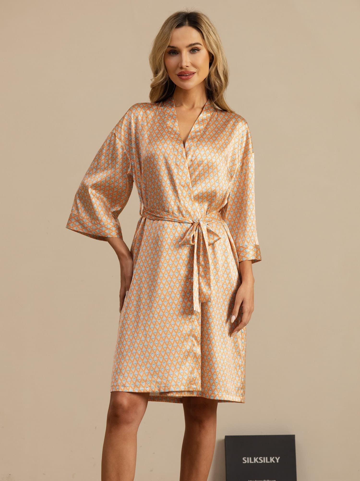 [GulHjerteGeo] SilkSilky-NO 3/4 erme V Hals Morgenkåpe for Kvinner 003